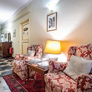 3* Konukevi Bellevue House